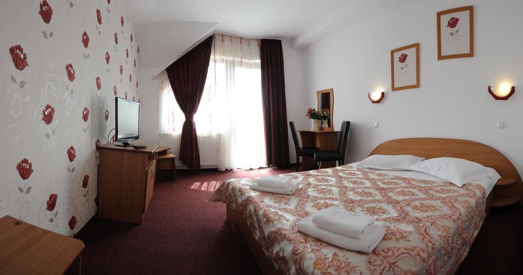 Pensiunea Moldova Piatra Neamţ Exterior foto